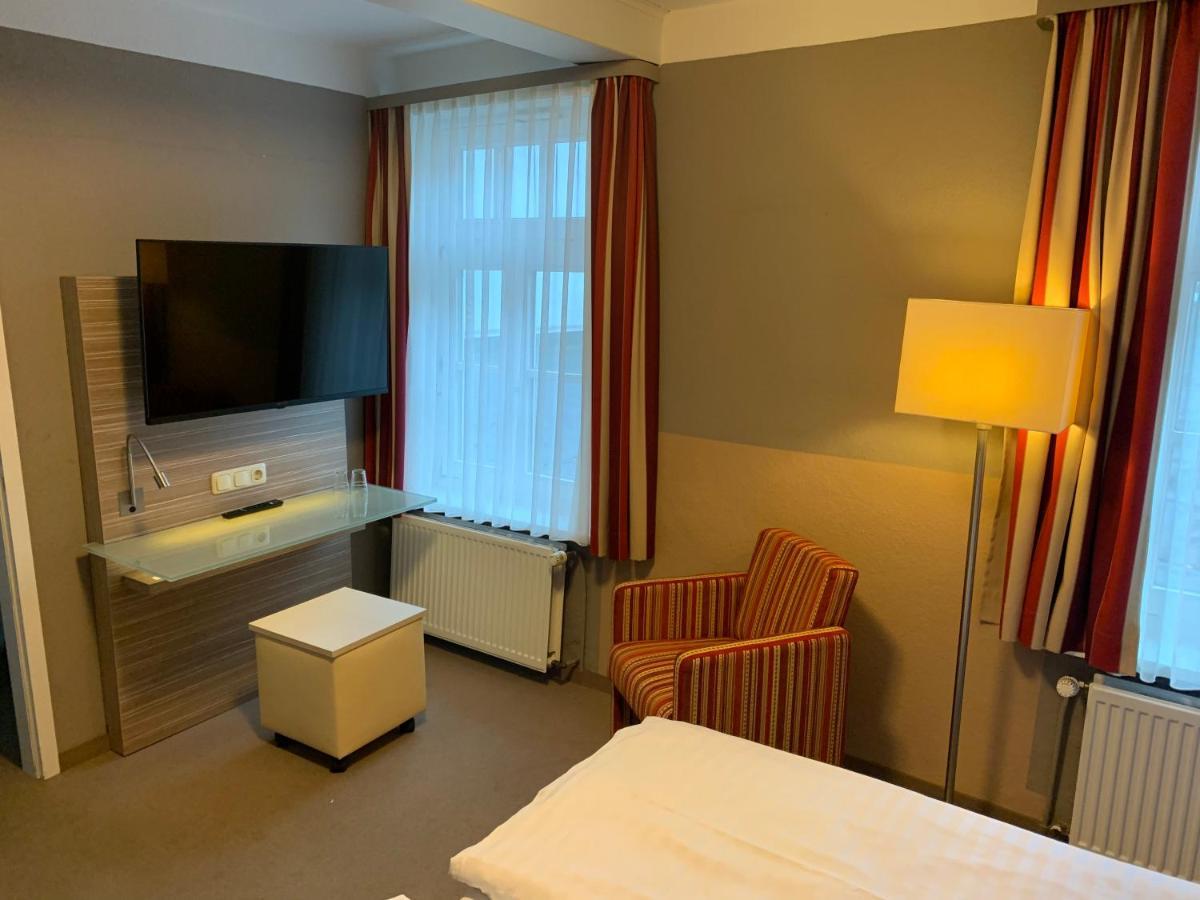 Hotel Goldene Krone กอสลาร์ ภายนอก รูปภาพ