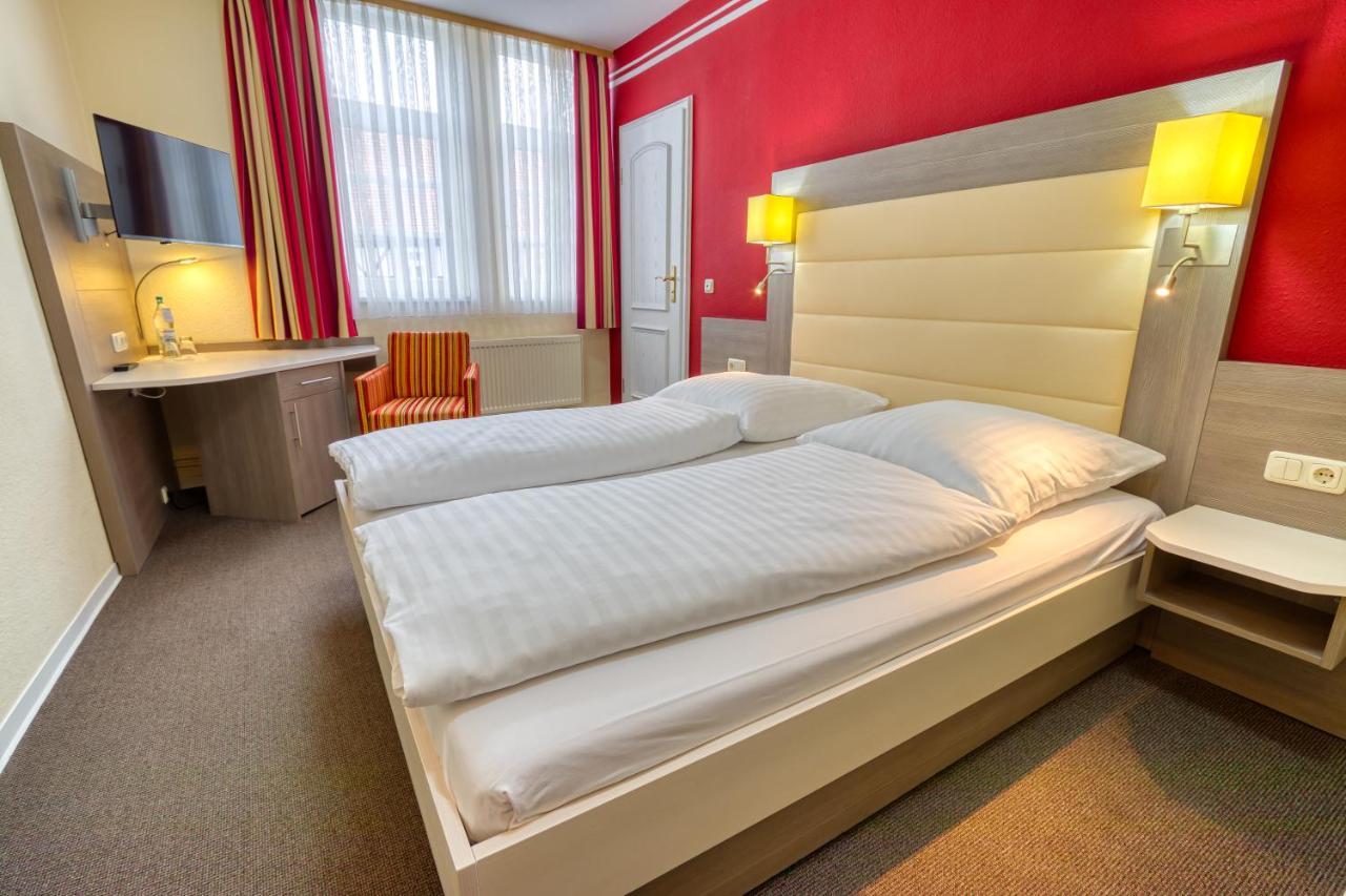 Hotel Goldene Krone กอสลาร์ ภายนอก รูปภาพ